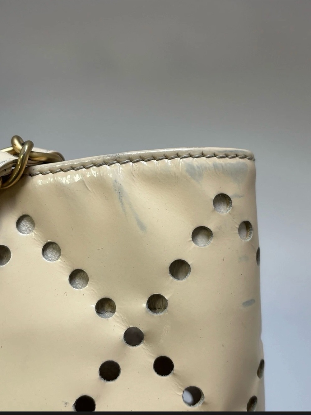 CHANEL CC PERFORATED PATENT LEATHER TOTE - Picture 8 of 11